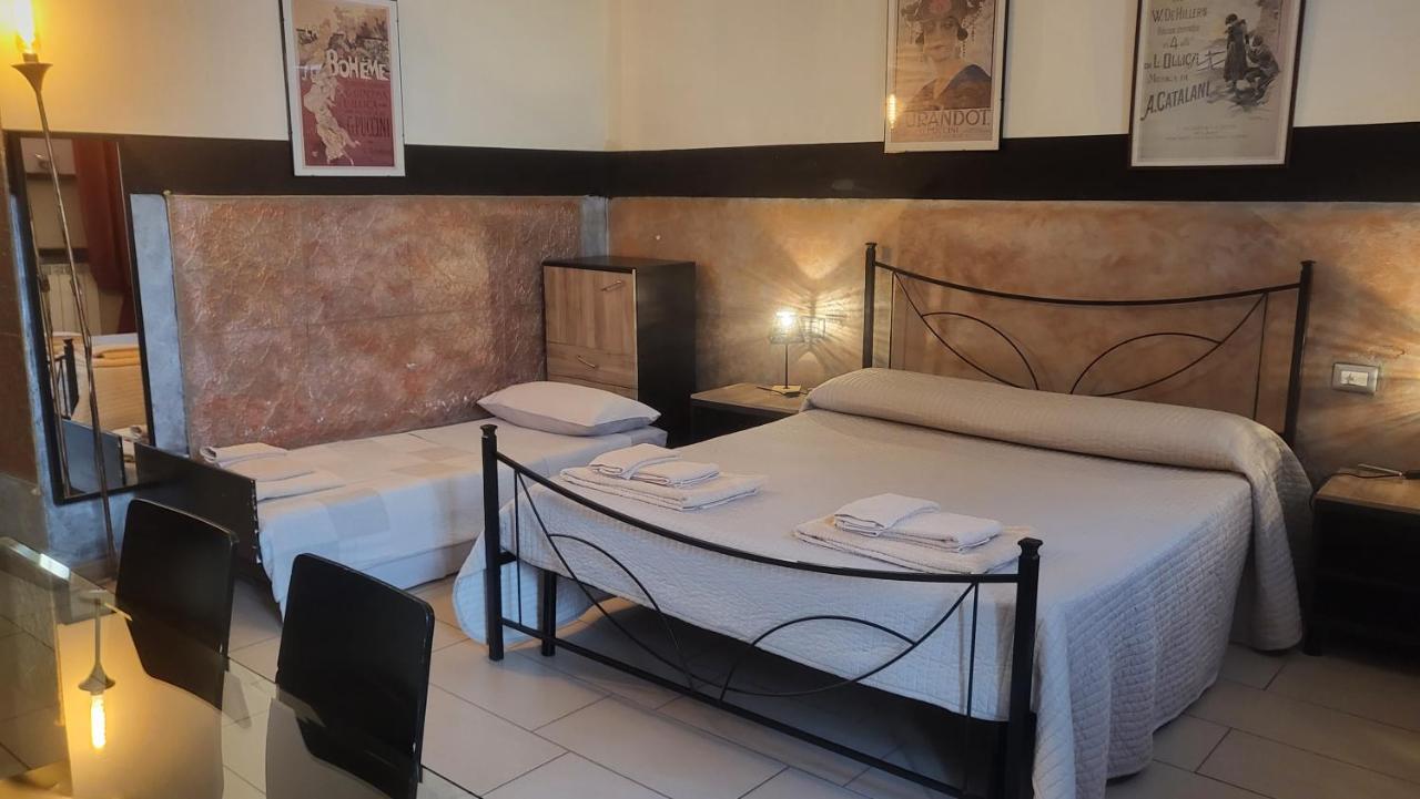 Ferienwohnung Saint Martin'S House Vigevano Exterior foto