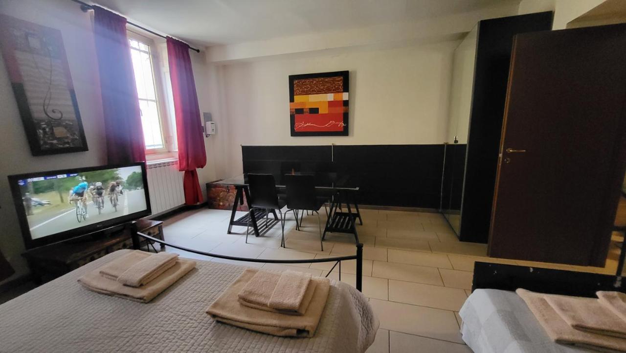 Ferienwohnung Saint Martin'S House Vigevano Exterior foto